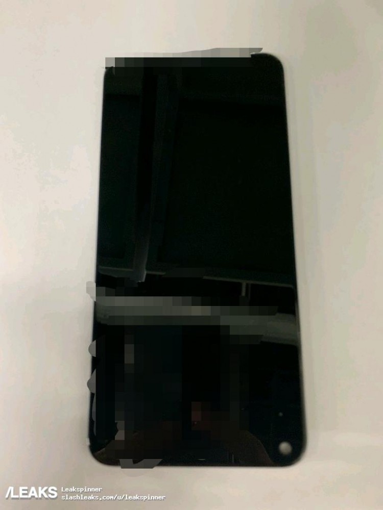 Galaxy A8s : الهاتف الأول بشاشة infinity-O من Samsung 3