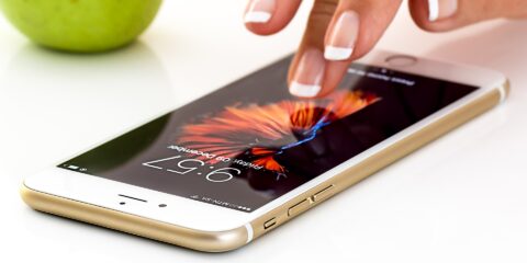 5 أشياء يجب أن لا تقولها لملاك الأيفون iPhone 3
