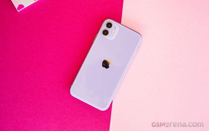 سعر iPhone 11 مع مواصفاته وأداءه ومميزاته وعيوبه