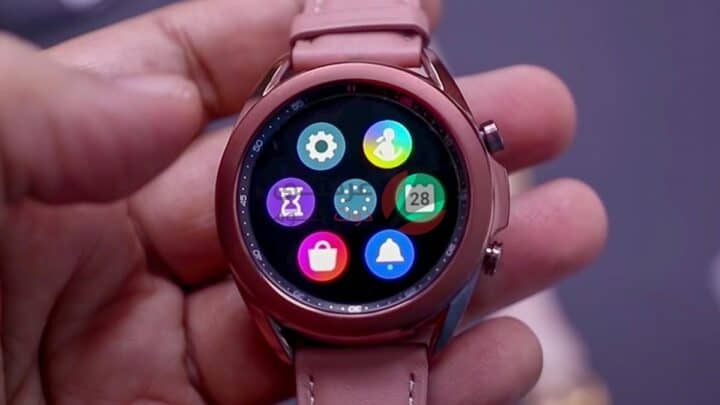 تتمتع ساعة Galaxy Watch الجديدة من سامسونج بميزة اتصال لاسلكي خاصة بها 4
