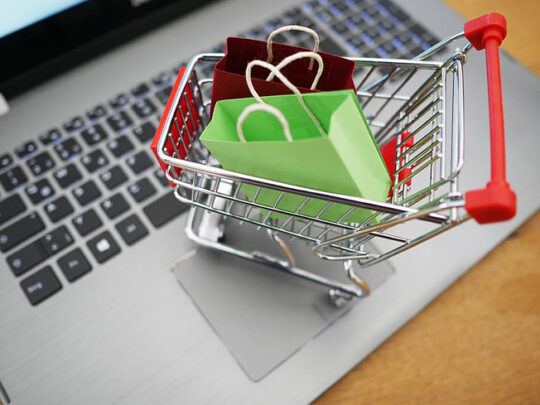 8 طرق لتوفير المال عند التسوق عبر الإنترنت 3